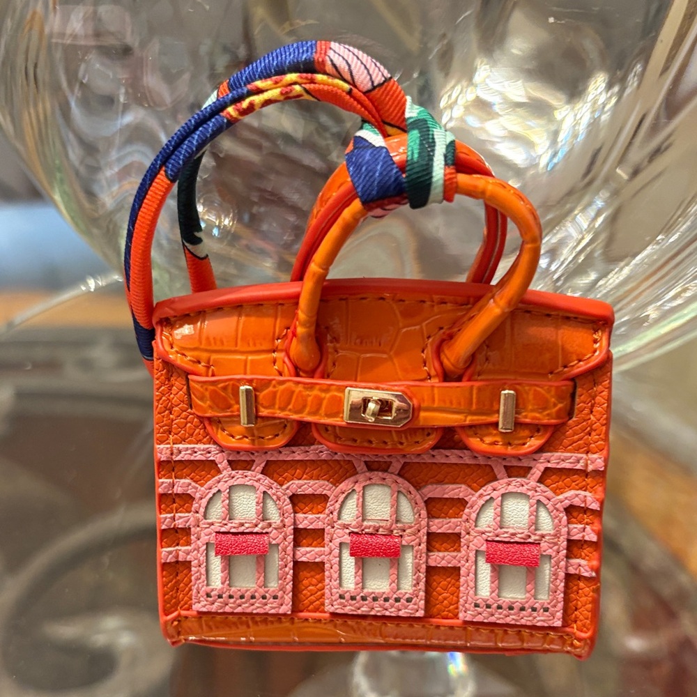 Mini Satchel Bag Charm - turnlock - Picture 2 of 2